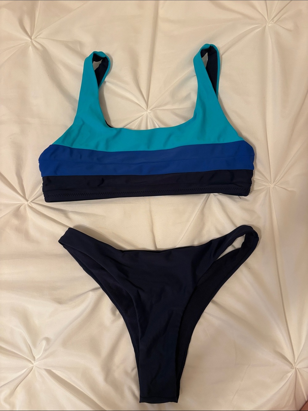 Women’s Colorblock Two-Piece Swim Set - Teal & Navy
